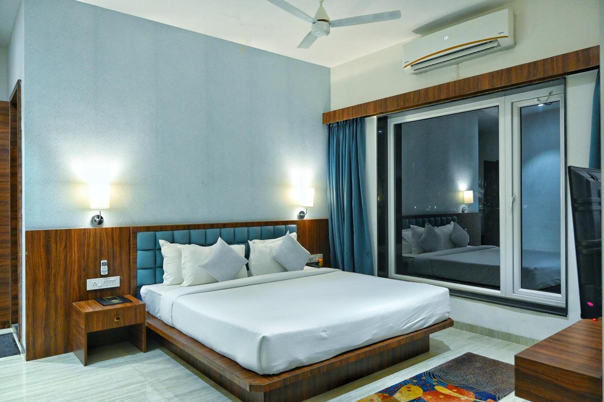 The One Hotel Nashik Exterior foto