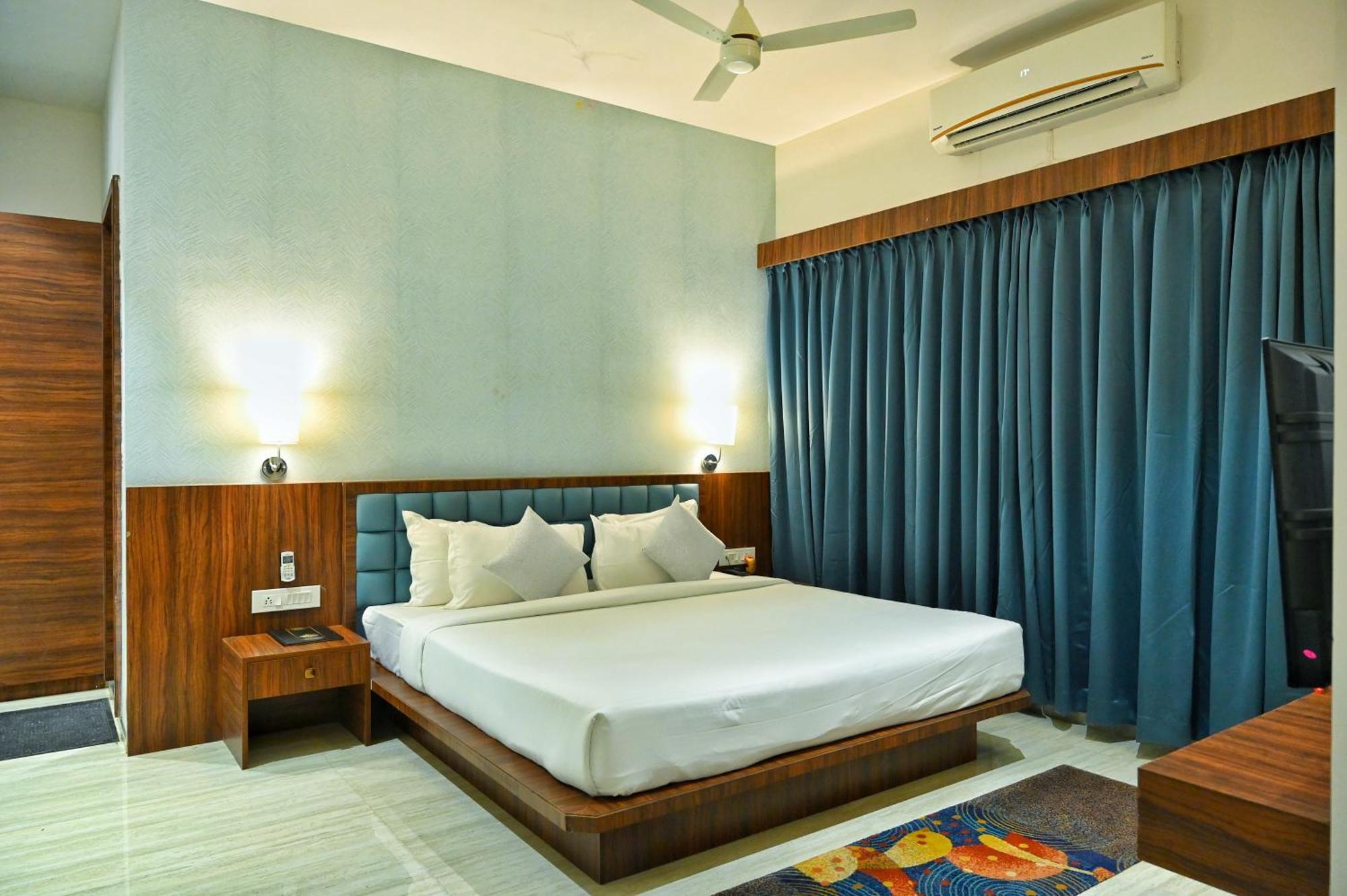 The One Hotel Nashik Exterior foto