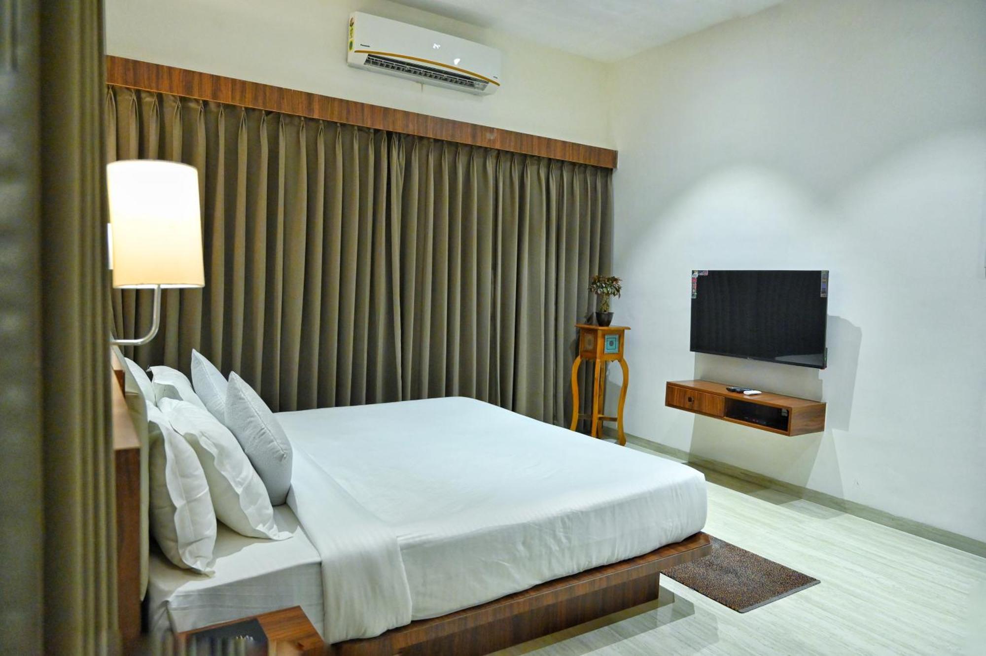 The One Hotel Nashik Exterior foto